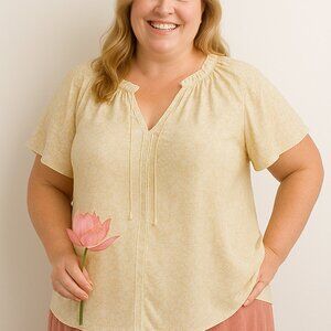 Bobeau Yellow and Cream Short Sleeve Tie Front Blouse